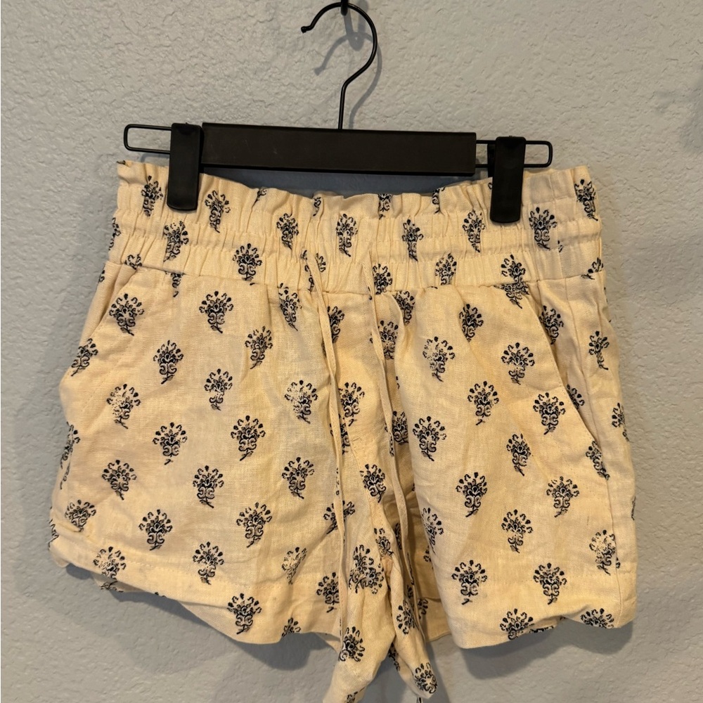 A New Day High Waist Cream and Black Shorts